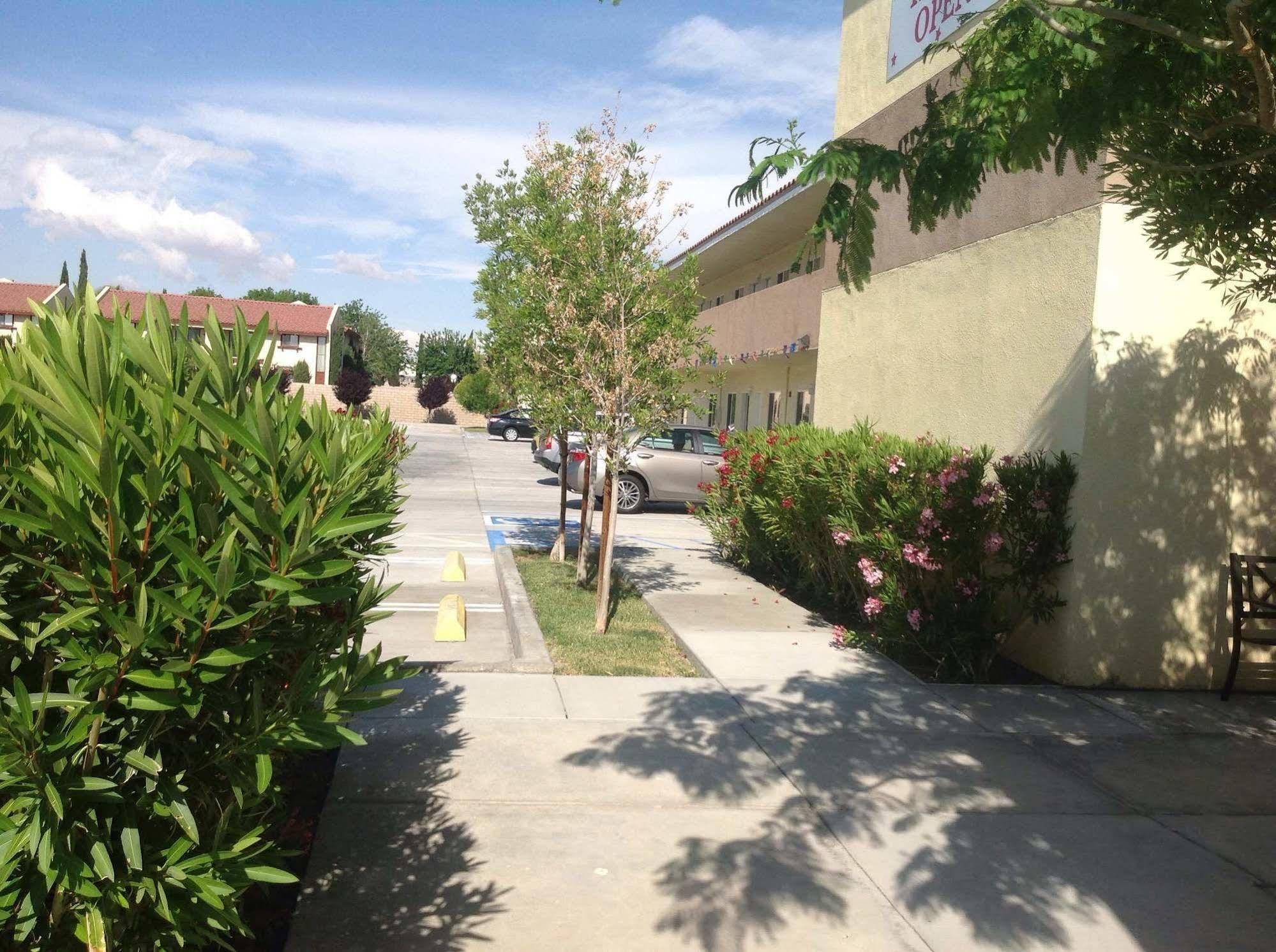 America Inn&Suites Ridgecrest Eksteriør bilde